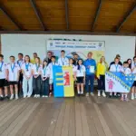 Команда Херсонщини з кубками після перемоги на спортивно-пізнавальному заході НОК України
