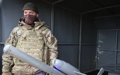 Військовослужбовці 101-го дивізіону ЗСУ готують перехоплювач Merops для збиття російських безпілотників над Херсонщиною 2