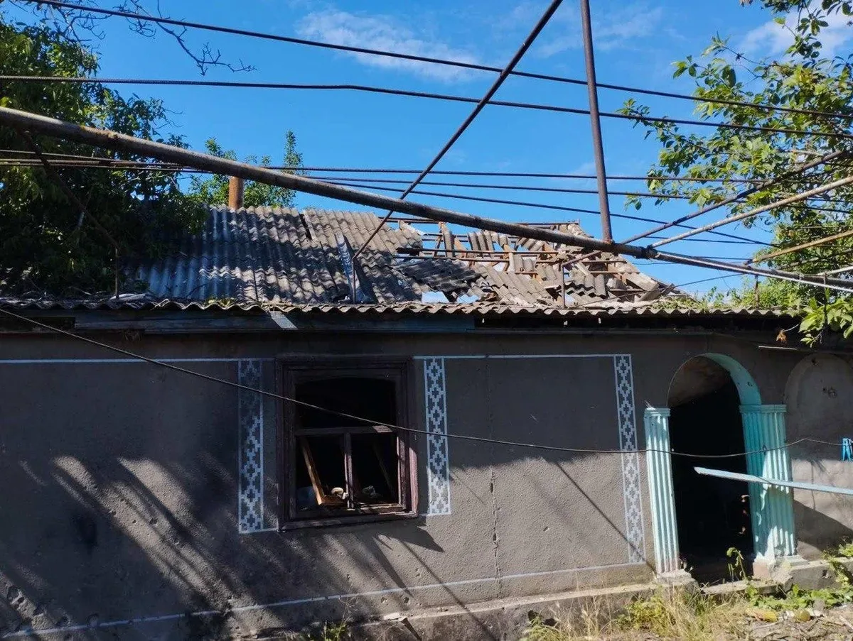 Пошкоджені будинки після російського обстрілу в Золотій Балці 2