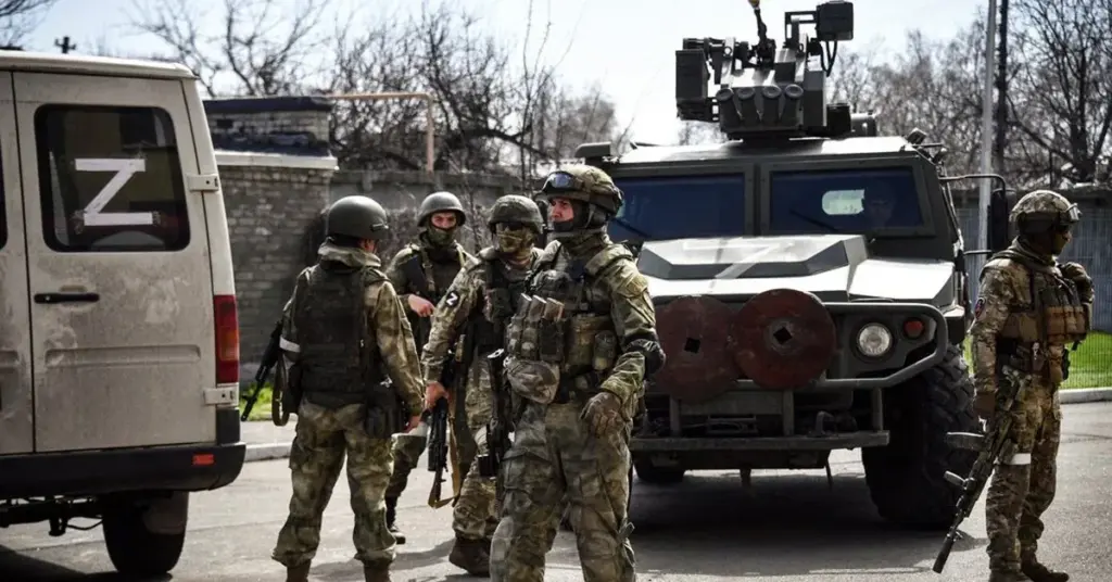 Окупанти перекрили рух з Генічеська на Арабатську стрілку після нібито удару