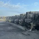 Пошкоджені автобуси на лівобережжі Херсонщини після атаки дронів