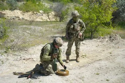 Морський піхотинець "Панда" розміновує правобережжя Херсонщини після боїв 4