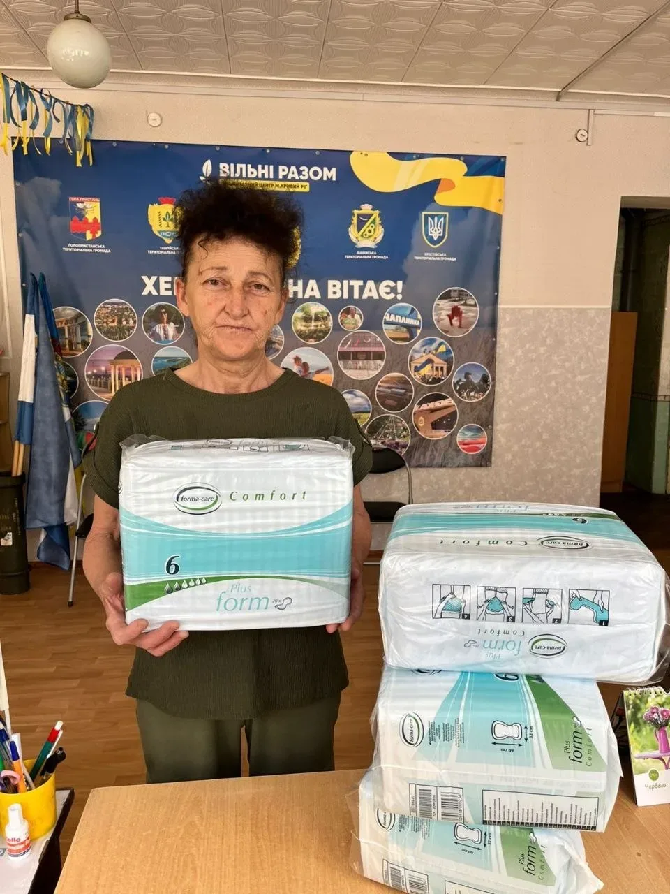Переселенці отримують допомогу в центрі «Вільні разом» у Кривому Розі 4