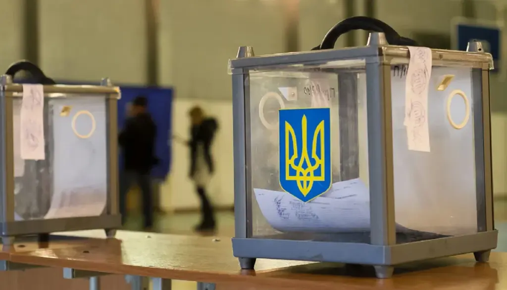 Прокуратура Херсонщини витратить 18 805 гривень на скриньки для анкет та урни