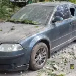 Наслідки російських обстрілів Херсонщини, пошкоджений будинок та автомобіль