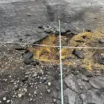 Наслідки атаки російських дронів на Дніпровський район Херсона, поранені мирні жителі