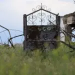Зруйновані будинки села Безіменне на Херсонщині після окупації російськими військами