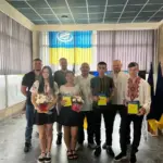 Подростки из Скадовска получают свои первые ID-паспорты гражданина Украины в Николаеве