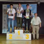 Юні шашкісти Херсонщини на змаганнях, які здобули призові місця на чемпіонаті України.