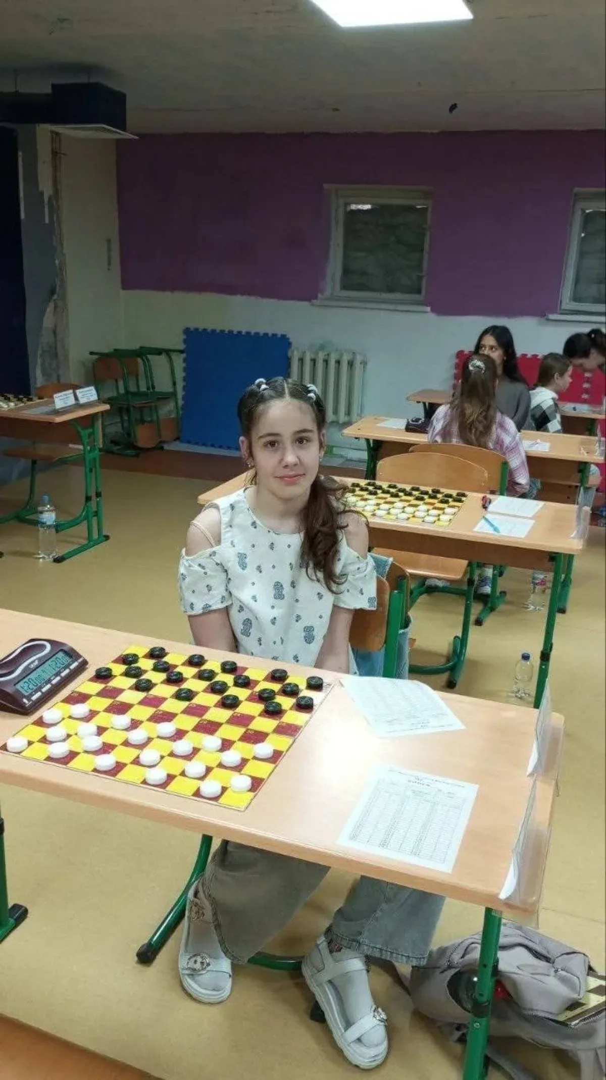 Юні шашкісти Херсонщини на змаганнях, які здобули призові місця на чемпіонаті України. 1