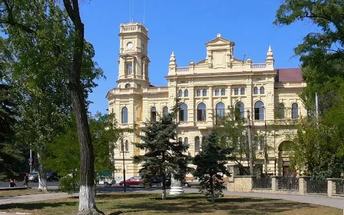 Суд розірвав 94-мільйонний контракт на реставрацію Херсонського художнього музею