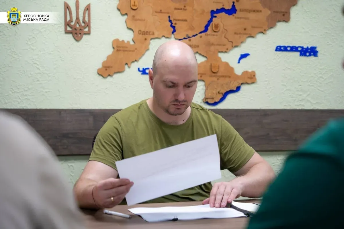 Робоча нарада представників міської влади Херсона та інтернет-провайдерів щодо підключення укриттів до мережі інтернет. 1