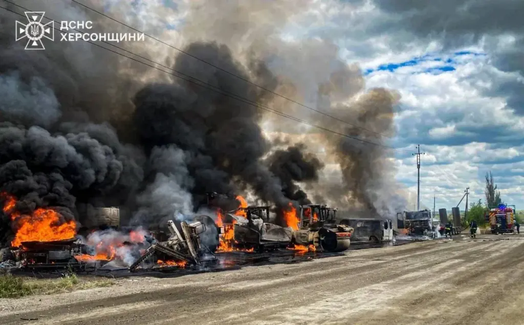 У Бериславському районі дрон знищив спецтехніку та вантажівки