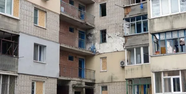 У Херсоні поліцейський та двоє цивільних постраждали від обстрілів, ще троє травмовані на міні