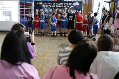 Учасники та організатори турніру з боксу пам'яті Героя Данила Звонарьова в Херсонському районі. 2