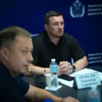 Учні отримують буфетне харчування в шкільній їдальні на Херсонщині