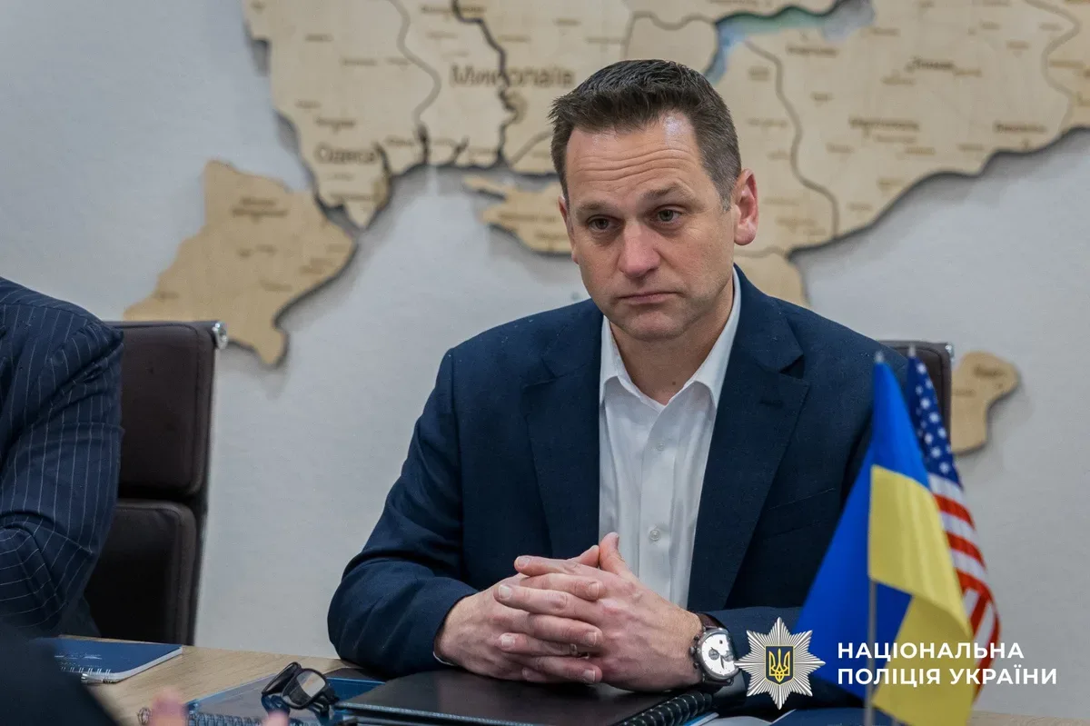Голова Національної поліції України Іван Вигівський зустрічається з представниками ФБР США, обговорюючи співпрацю 2
