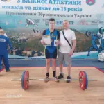 Юний важкоатлет Микола Вахіровський з Чорнобаївки з бронзовою медаллю на чемпіонаті України