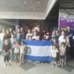 Діти ВПО катаються на роликах у розважальному центрі в Одесі