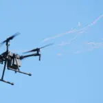 Наслідки атаки безпілотника на село Урожайне Херсонської області, де поранено жінку.