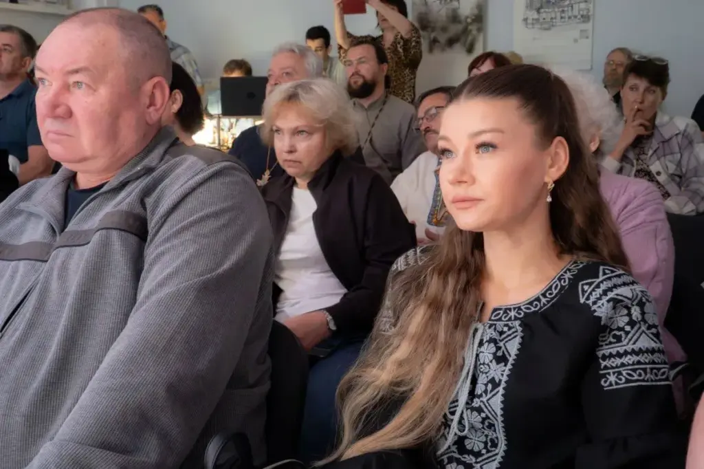 Ярослав Шанько презентував книгу пам’яті “Херсон. Крок у вічність” про 44 захисників