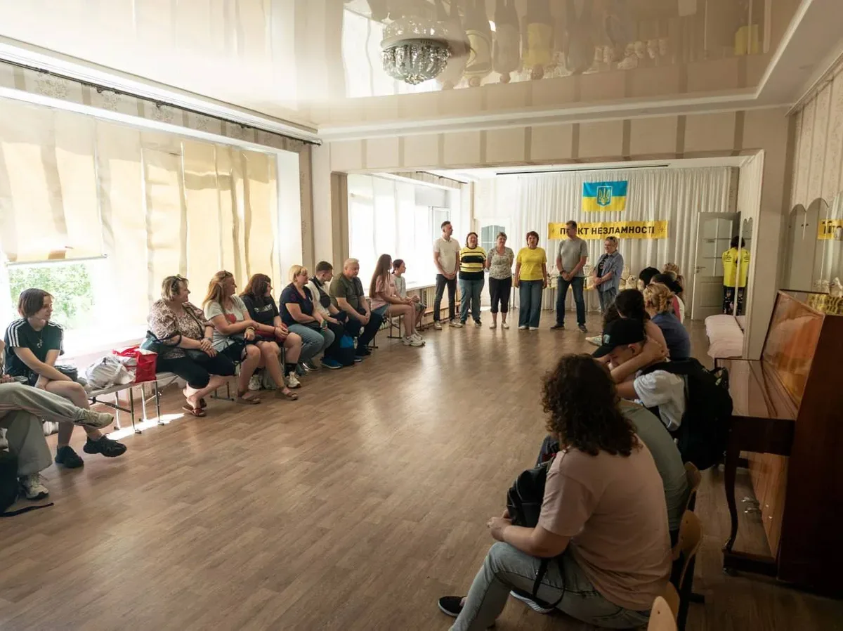 Діти з Херсона вирушили на десятиденний відпочинок до Львівської області, організований за підтримки підприємців та державних структур. 9