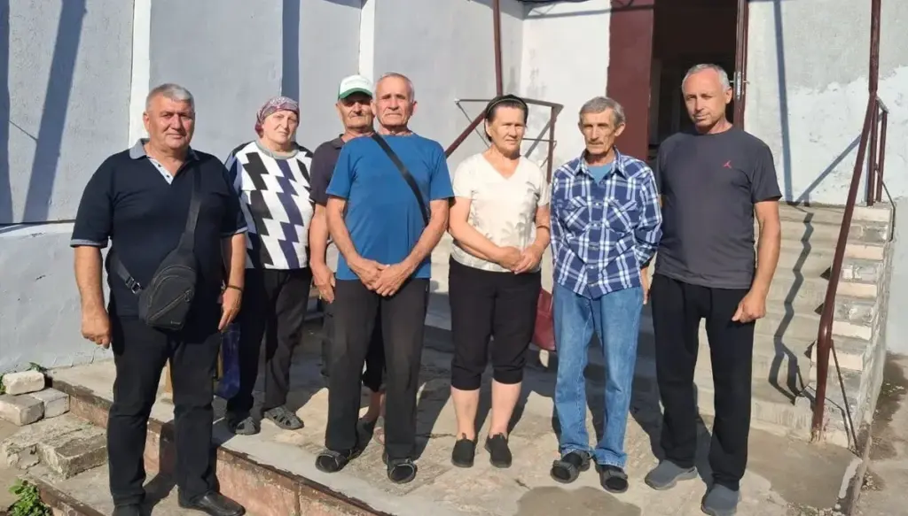 З Бериславської громади комунальники вивезли 14 літніх людей