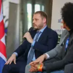Заступник мера Херсона Віталій Бєлобров виступає на міжнародному саміті Urban7 у Франції