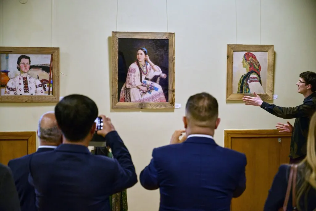 10 500 шедеврів Херсонського музею зникли: чому евакуацію зірвали ще до окупації