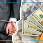 Зображення символічно відображає боротьбу з корупцією: жінка тримає плакат "Ні хабарництву" на фоні будівлі суду.
