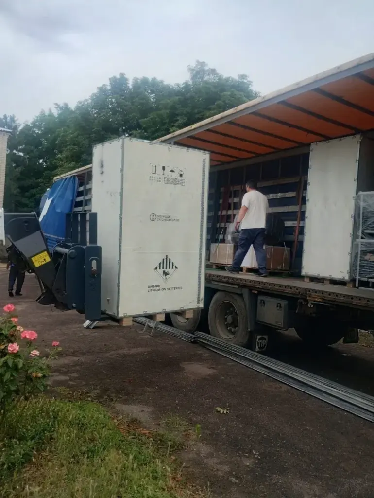 Білозерська громада отримала дві сонячні електростанції по 39 кВт