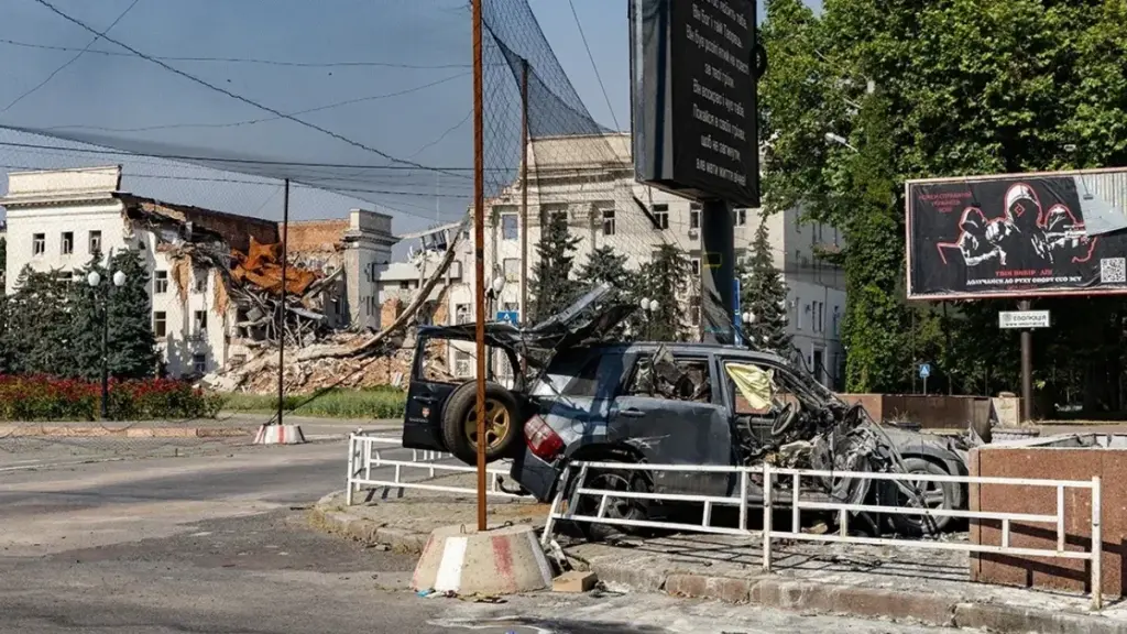 «Червона зона» у Херсоні відсувається від берега, дронів РФ не меншає