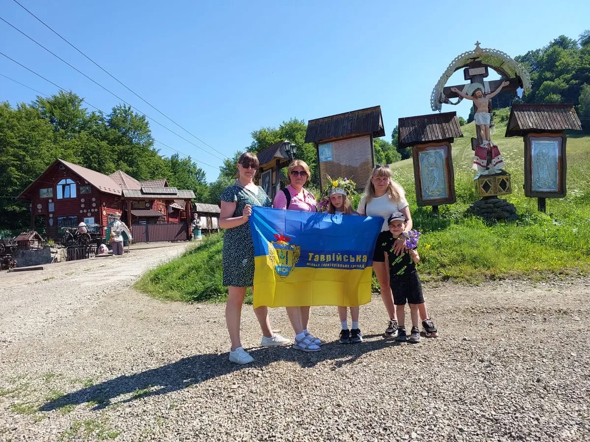 Діти з Таврійської громади під час відпочинку на Буковині в Карпатах 7