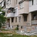 Наслідки обстрілу Херсона, пошкоджені будинки та інфраструктура після авіаційних, дронових та артилерійських атак РФ