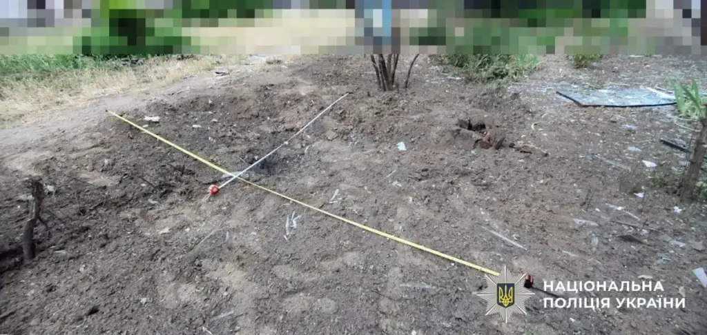 Двоє загиблих і 23 поранених у Херсонській області — поліція зафіксувала атаки дронами та КАБами