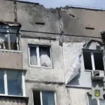 Наслідки обстрілів Херсонщини 27 липня, пошкоджені будинки та автомобілі після атак