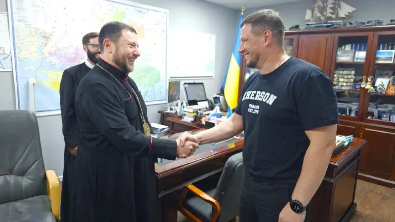 Кардинал Микола Бичок прибув до прифронтового Херсона