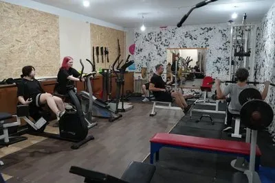 Волонтери ГО Сильні Бо Вільні надають допомогу мешканцям Херсонщини під час обстрілів. 6