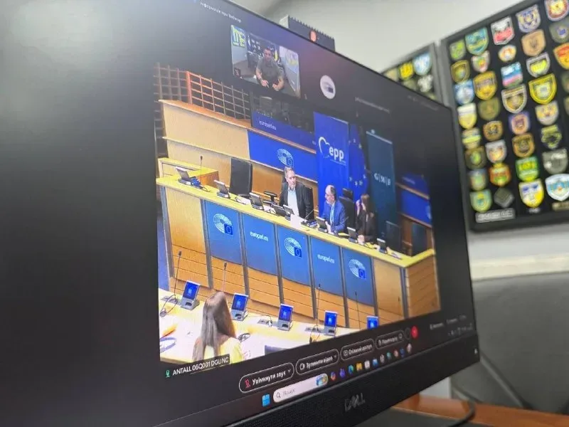 Представники Херсонщини презентують досвід стійкості в умовах війни в Європарламенті 2
