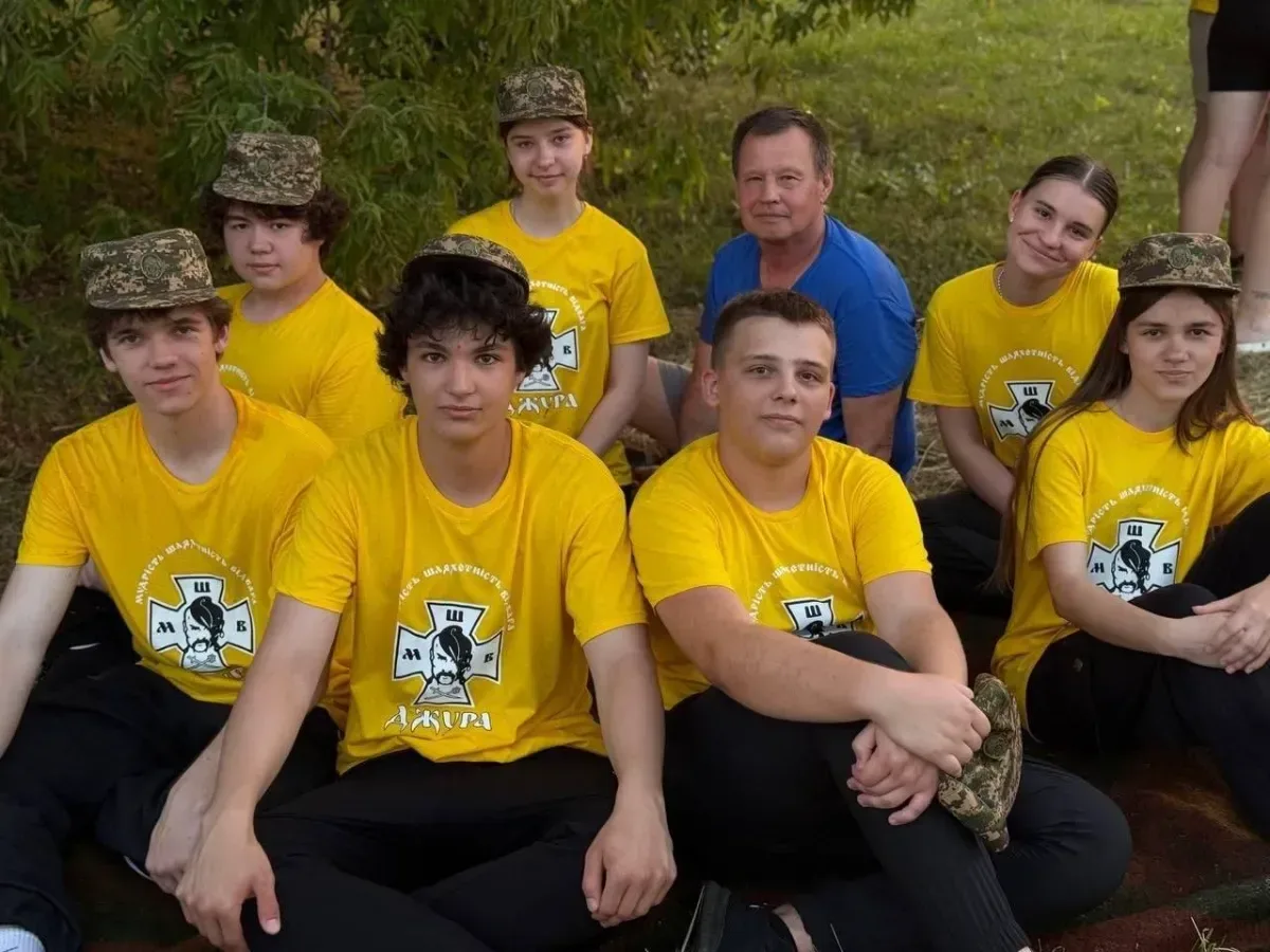 Команда «Січові стрільці» з Херсона на змаганнях «Джура» отримує нагороди 2