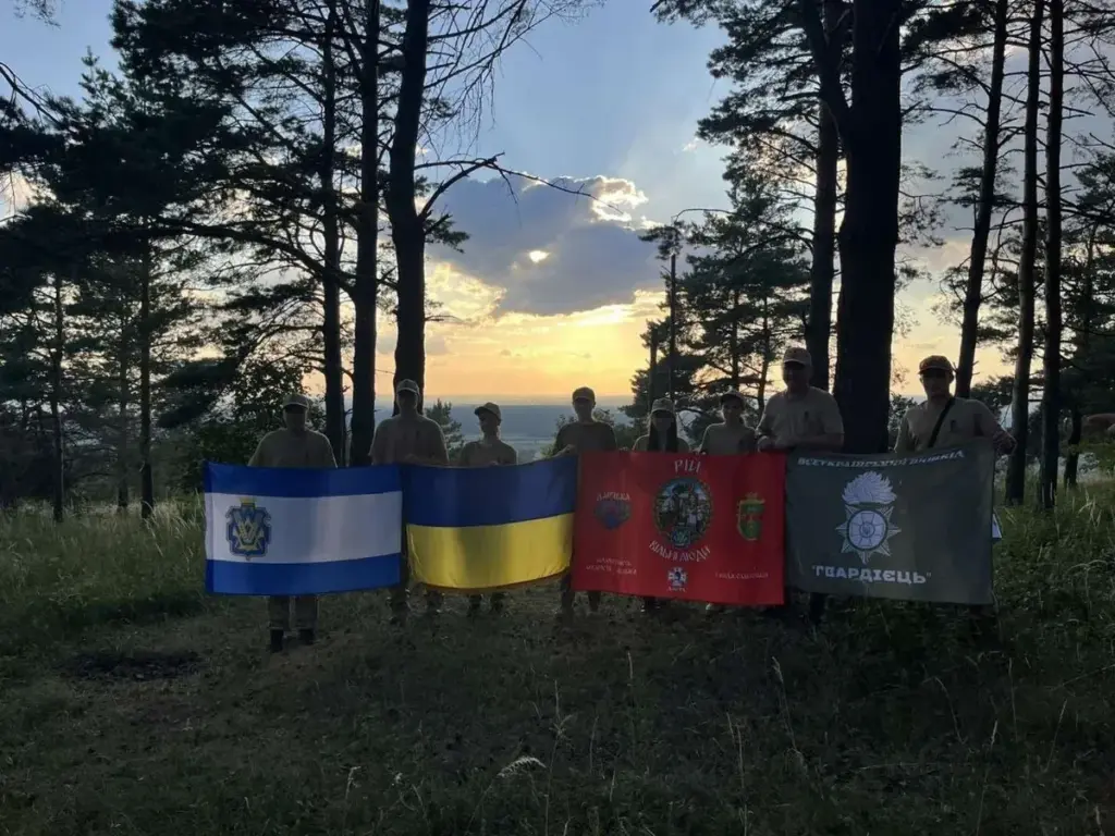 Команда «Вільні люди» з Херсонщини взяла участь у вишколі «Гвардієць-2026»