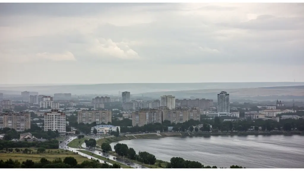 Погода в Херсоні 10 липня 2026 — хмарно, дощ та +17…+21°C