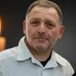 Орден «За заслуги» III ступеня, яким посмертно нагородили лікаря Сергія Дмитрієва з Херсона.