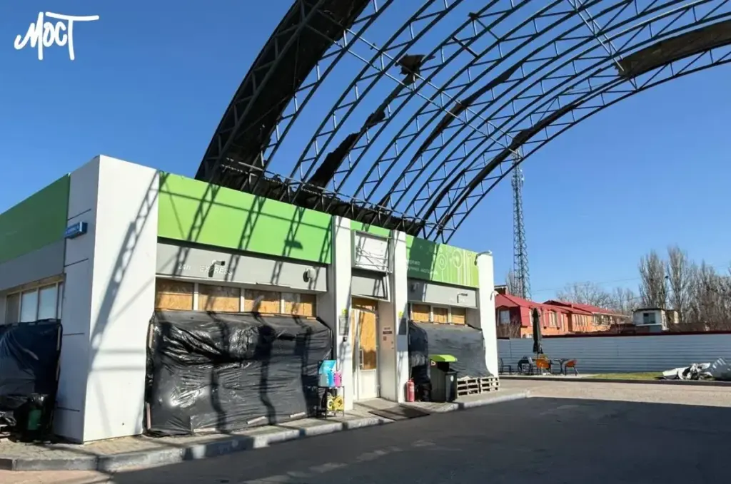 Майже половина АЗС на Херсонщині не працює через обстріли РФ