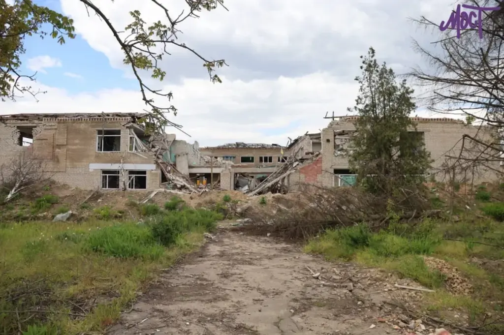 Окупанти повністю знищили всі школи та дитсадки Олешківської громади
