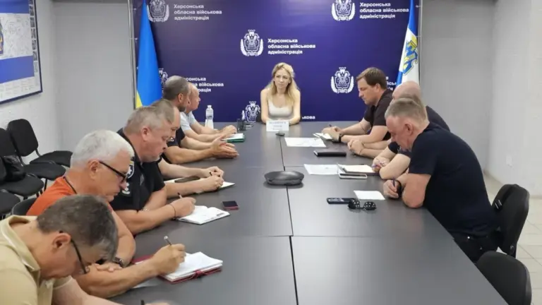 Ольга Малярчук проводить нараду з представниками поліції та ДСНС щодо посилення безпеки на дорогах Херсонщини