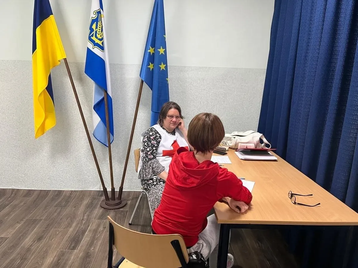 Переселенці з Херсонщини на заняттях з психологами у Хмельницькому, вчаться розуміти емоції 5