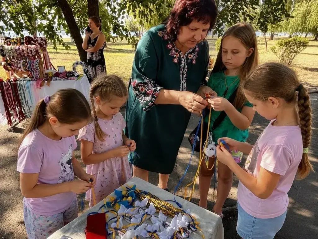 Переселенці з Херсонщини в Миколаєві збирали кошти для ЗСУ