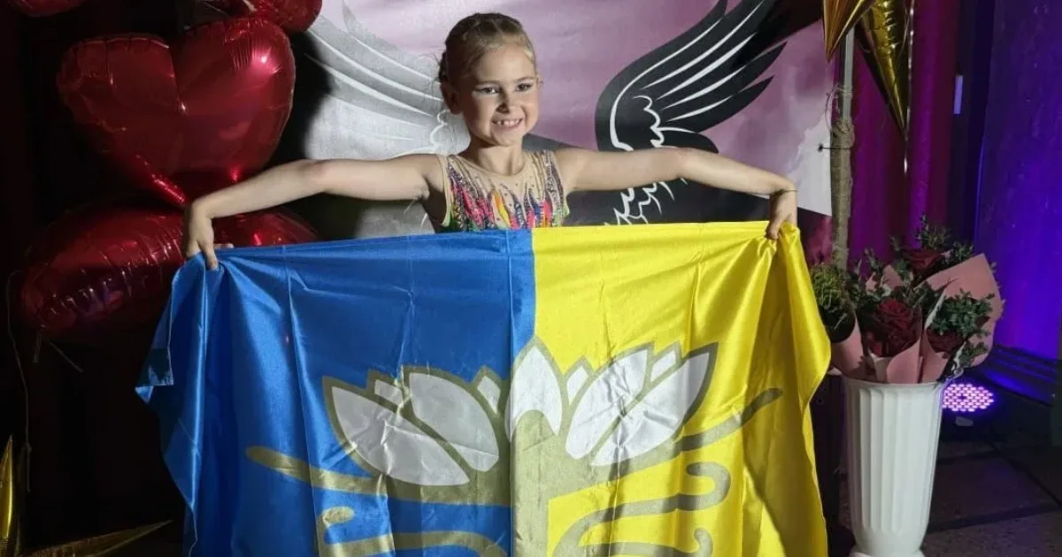 Поліна Болгаріна святкує перемогу на змаганнях з повітряної акробатики Grand Fest в Одесі 3