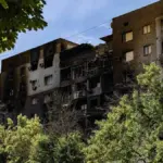 Мешканці зруйнованої багатоповерхівки в Херсоні збирають кошти на експертизу пошкоджень